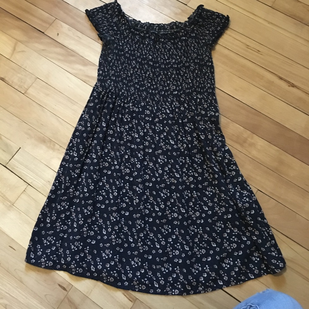 Brandy Melville off the shoulder floral dress